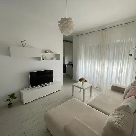 Apartament Nou Braytim